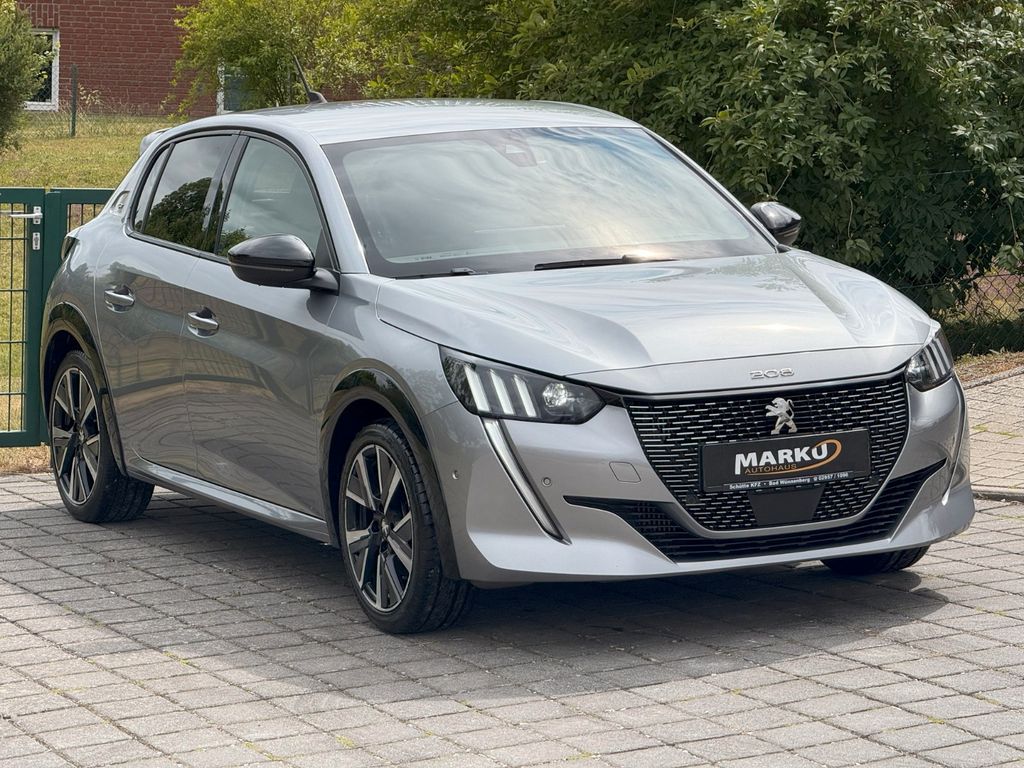 Peugeot 208 2021