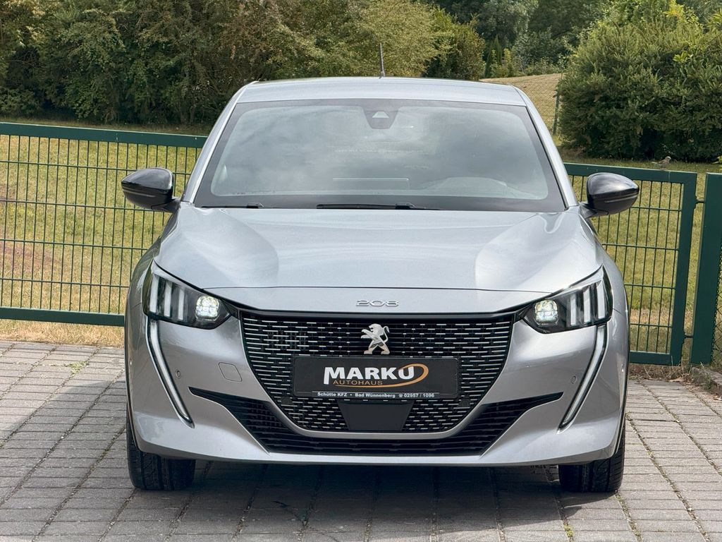 Peugeot 208 2021