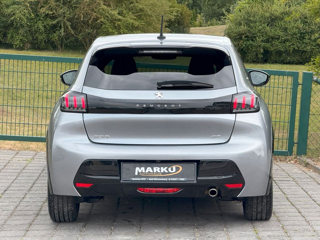 Peugeot 208 2021