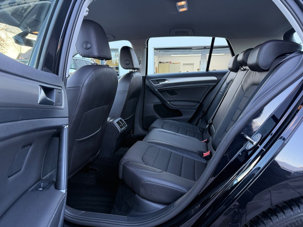 VW Golf 2016