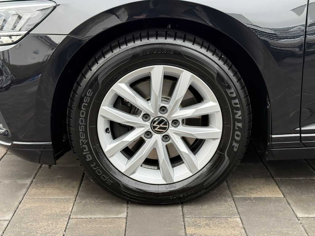 VW Passat Variant 2022