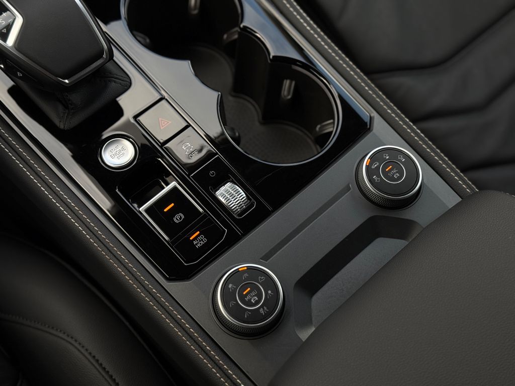 VW Touareg 2025