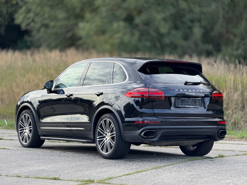 PORSCHE Cayenne 2015