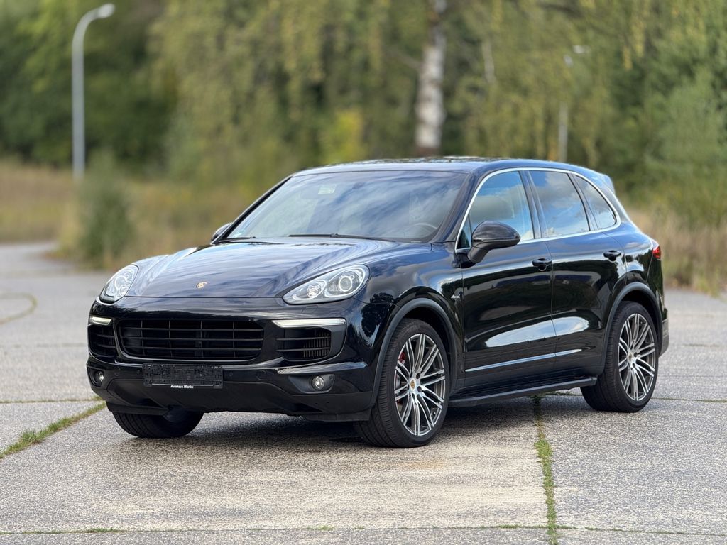 PORSCHE Cayenne 2015
