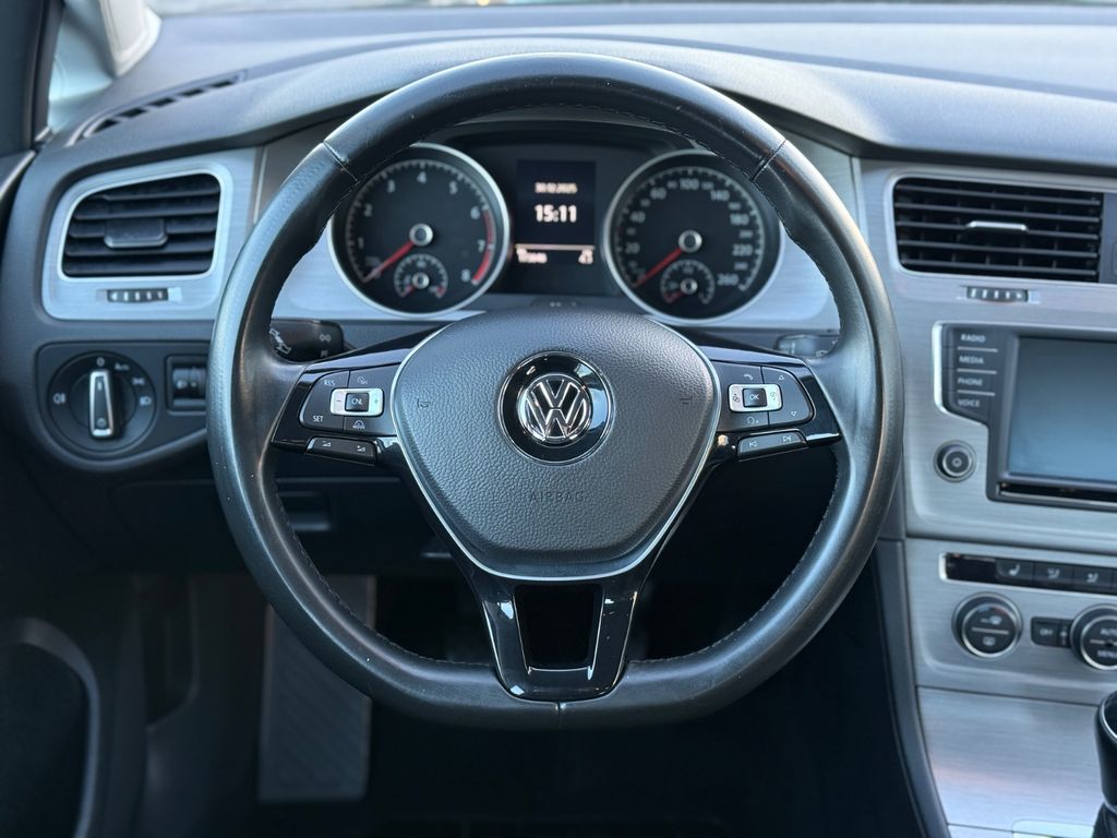 VW Golf 2016