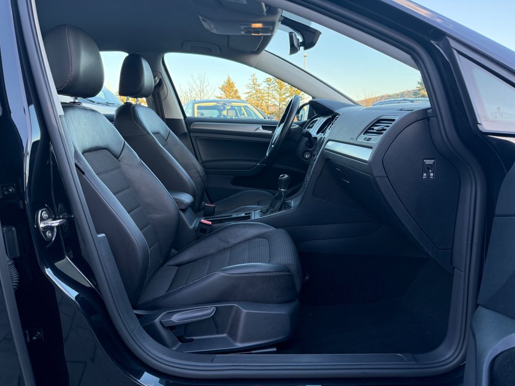 VW Golf 2016