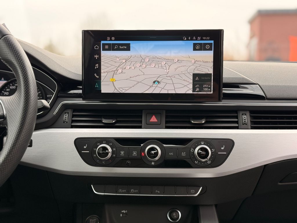 AUDI A4 2022