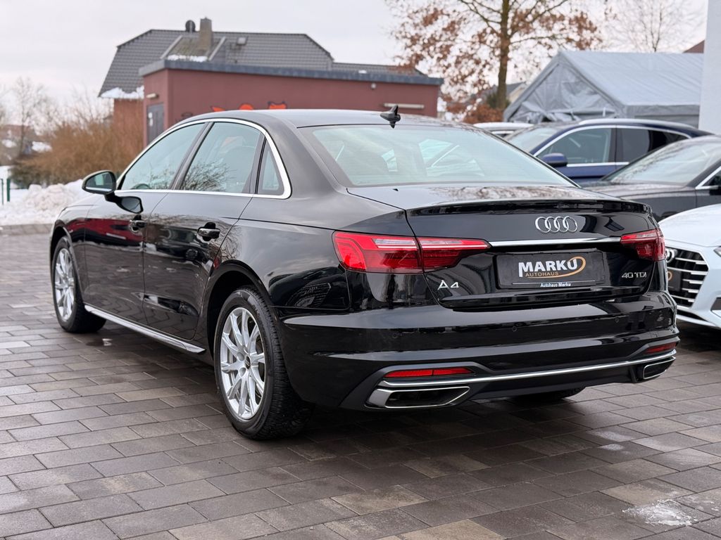 AUDI A4 2022