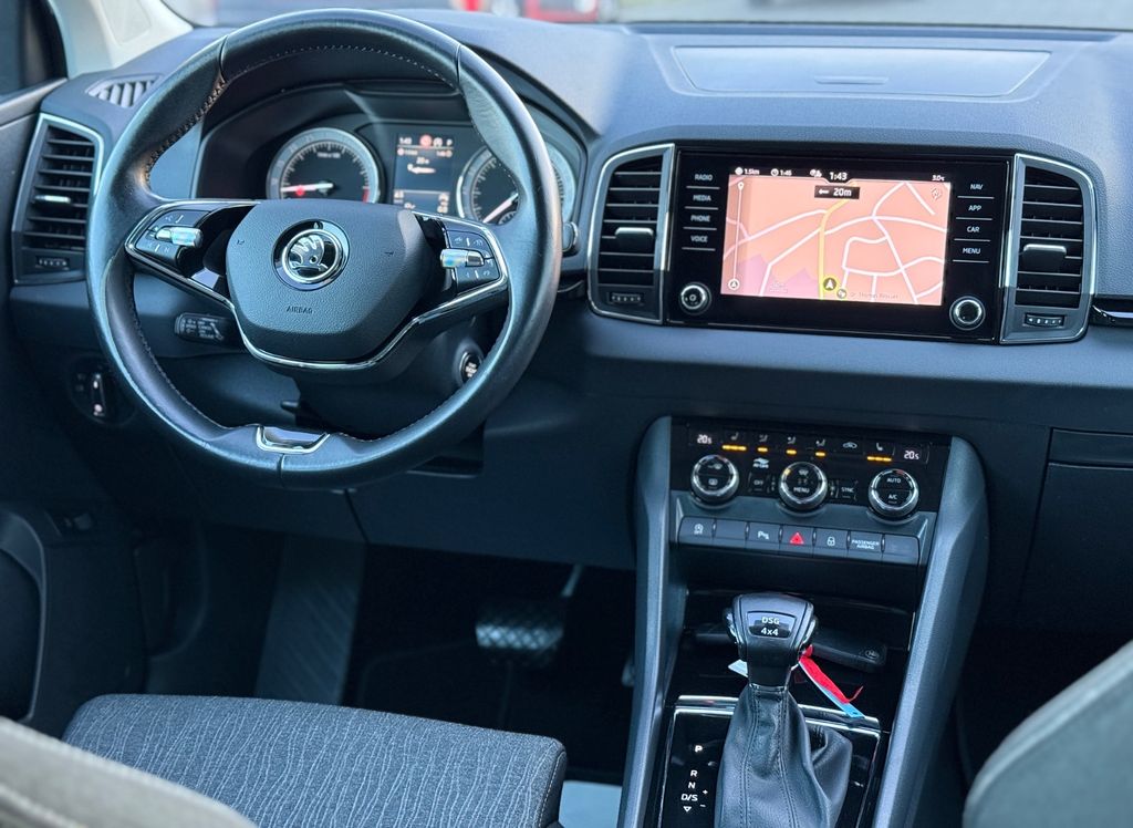SKODA Karoq 2021