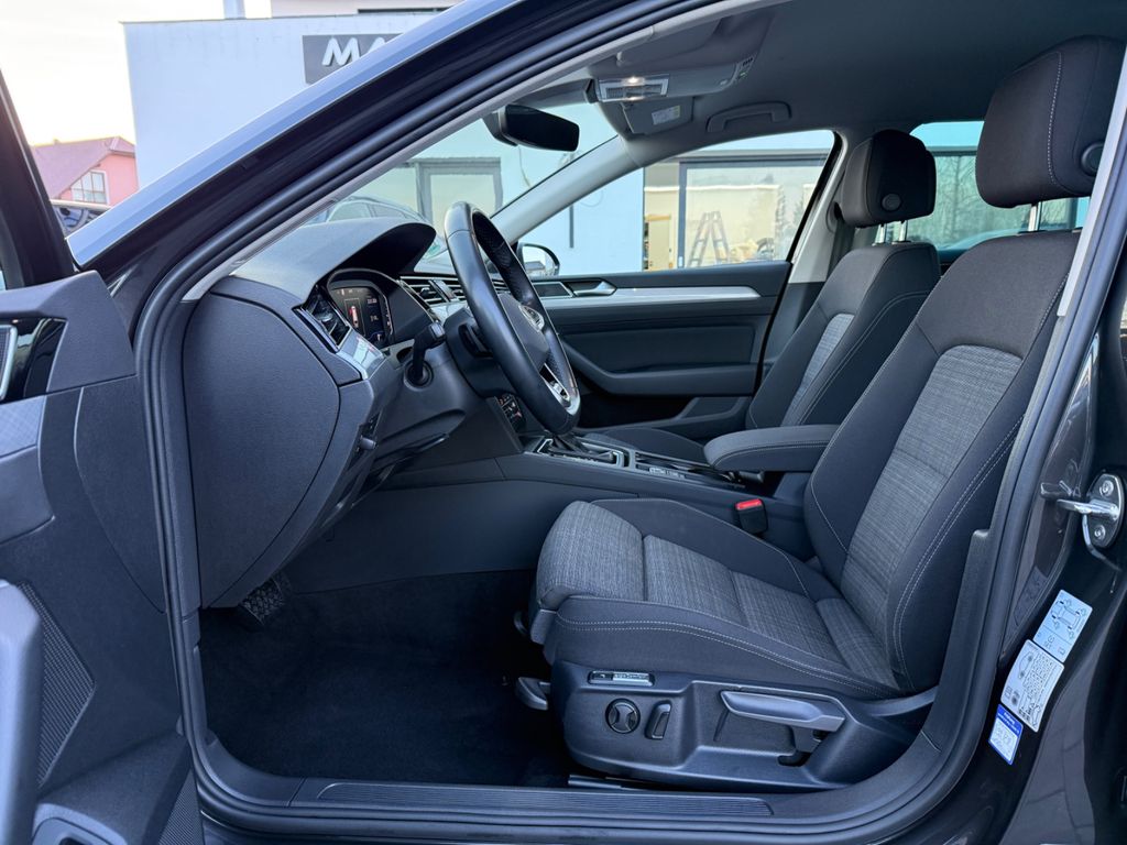 VW Passat Variant 2022