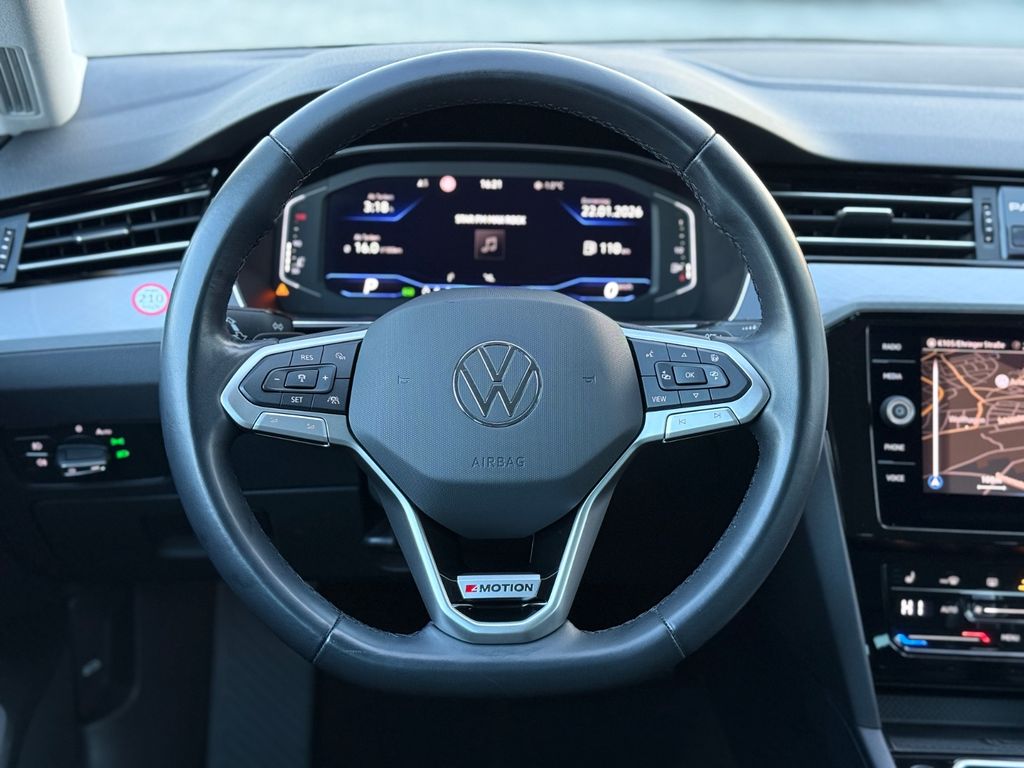 VW Passat Variant 2022