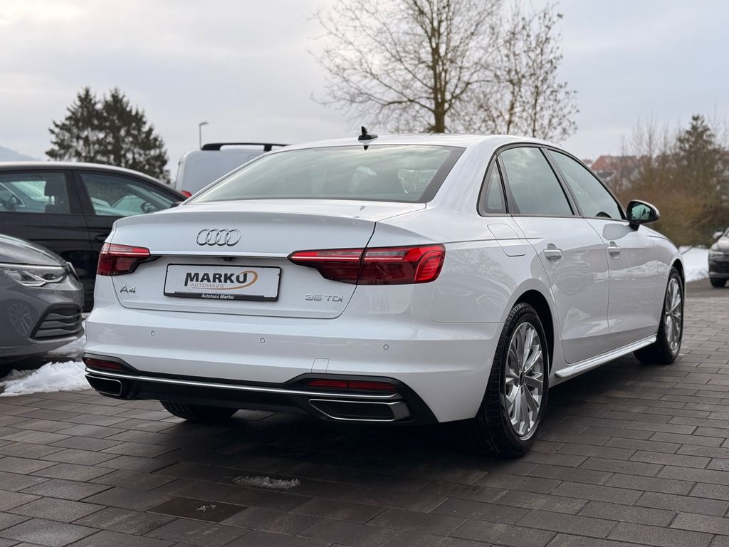 AUDI A4 2022