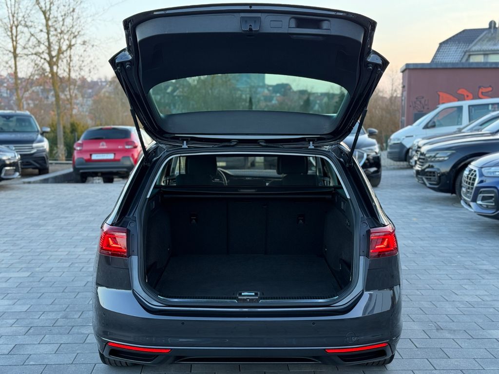 VW Passat Variant 2022