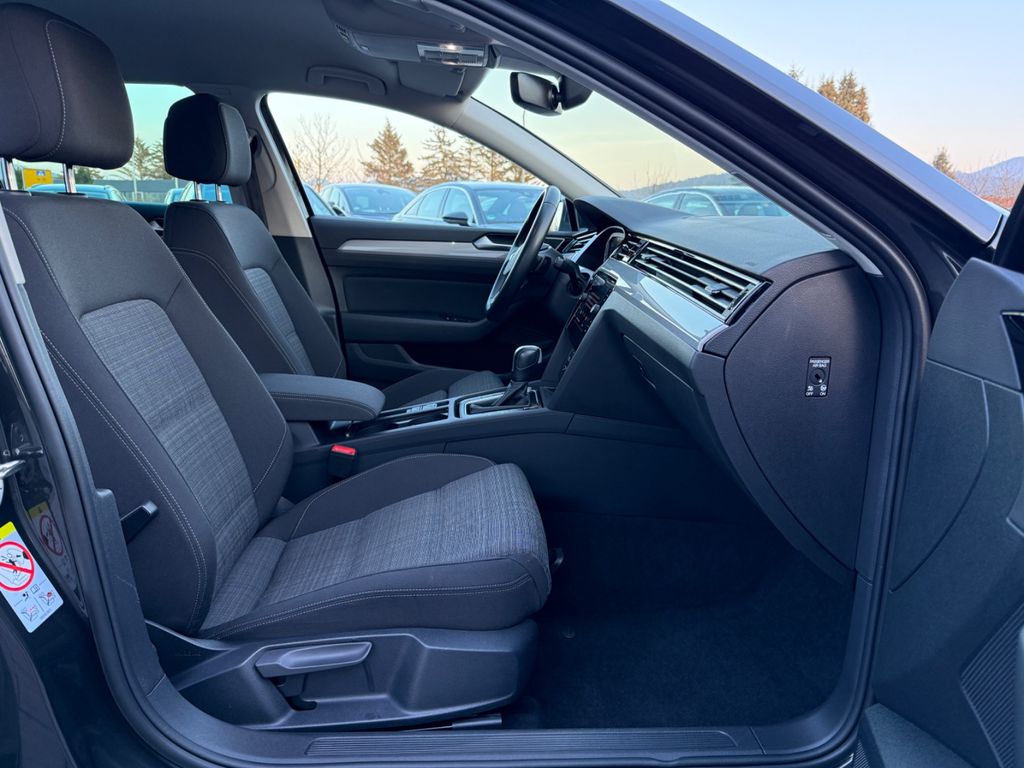 VW Passat Variant 2022