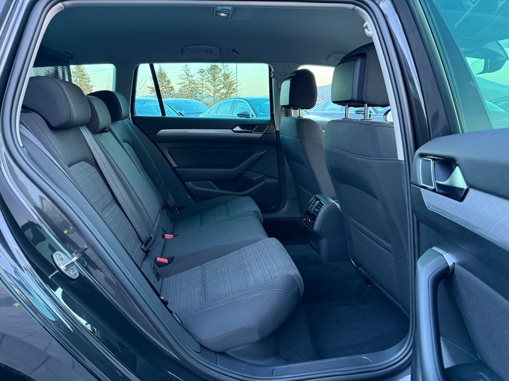 VW Passat Variant 2022