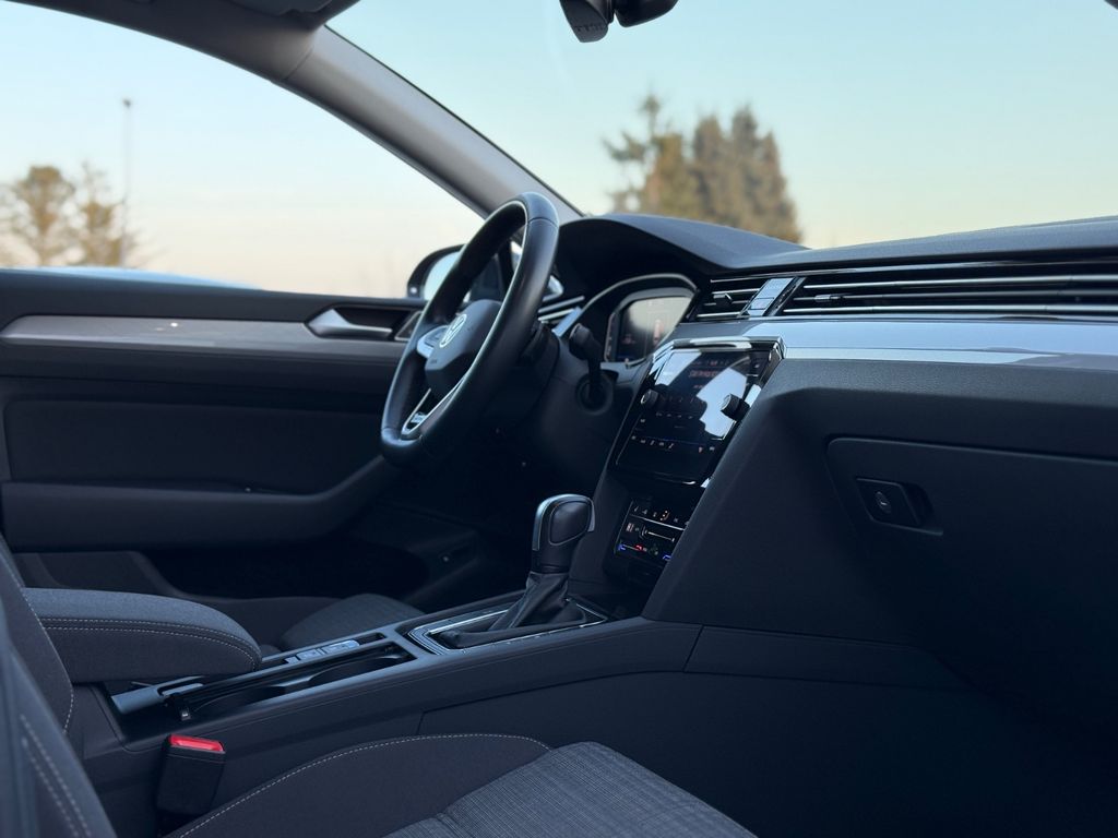 VW Passat Variant 2022