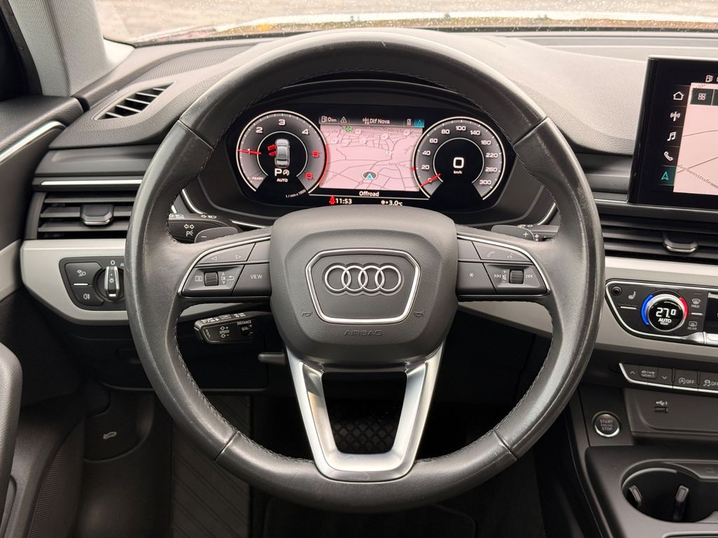 AUDI A4 2022