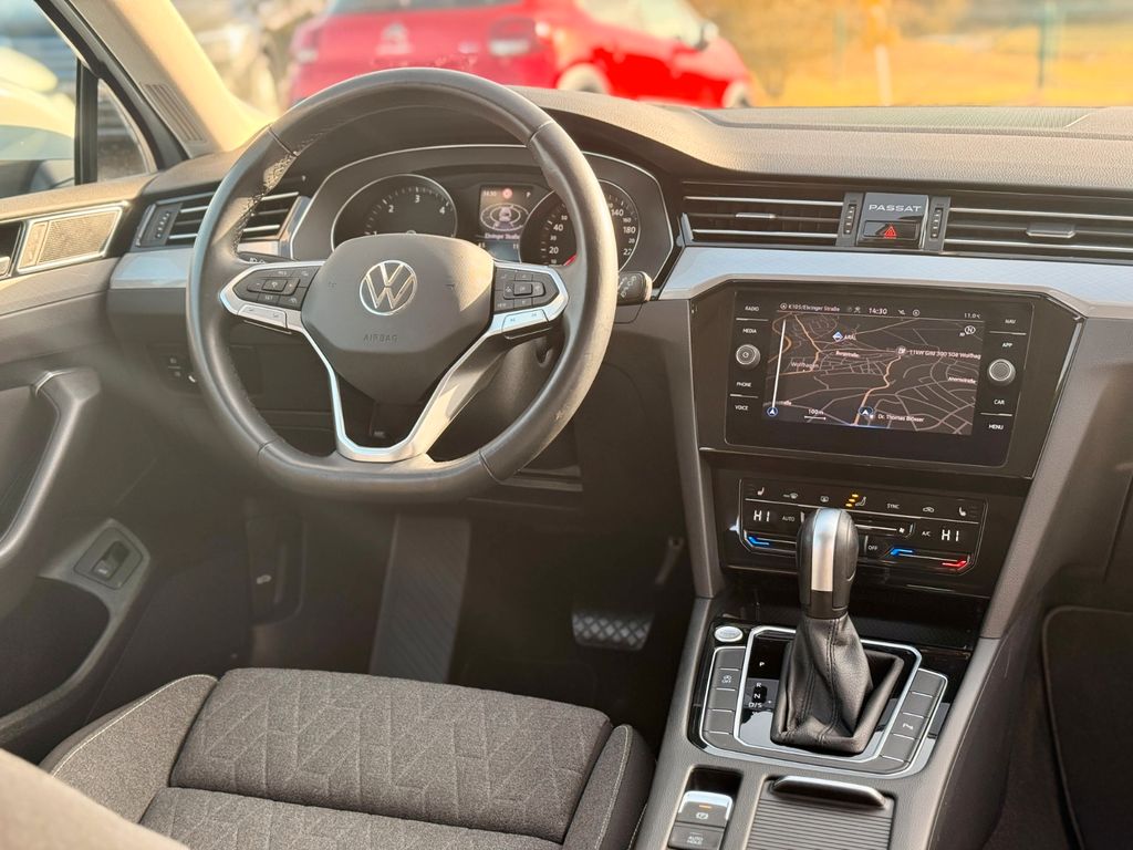 VW Passat Variant 2022