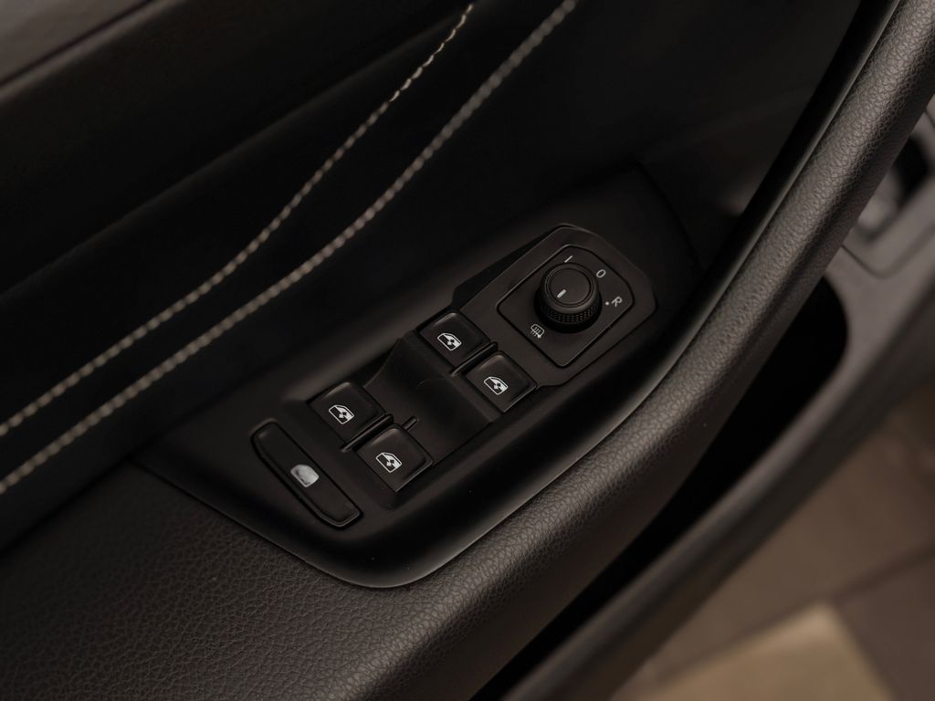 VW Passat Variant 2022