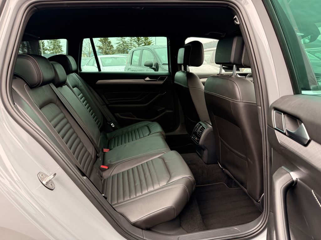 VW Passat Variant 2022