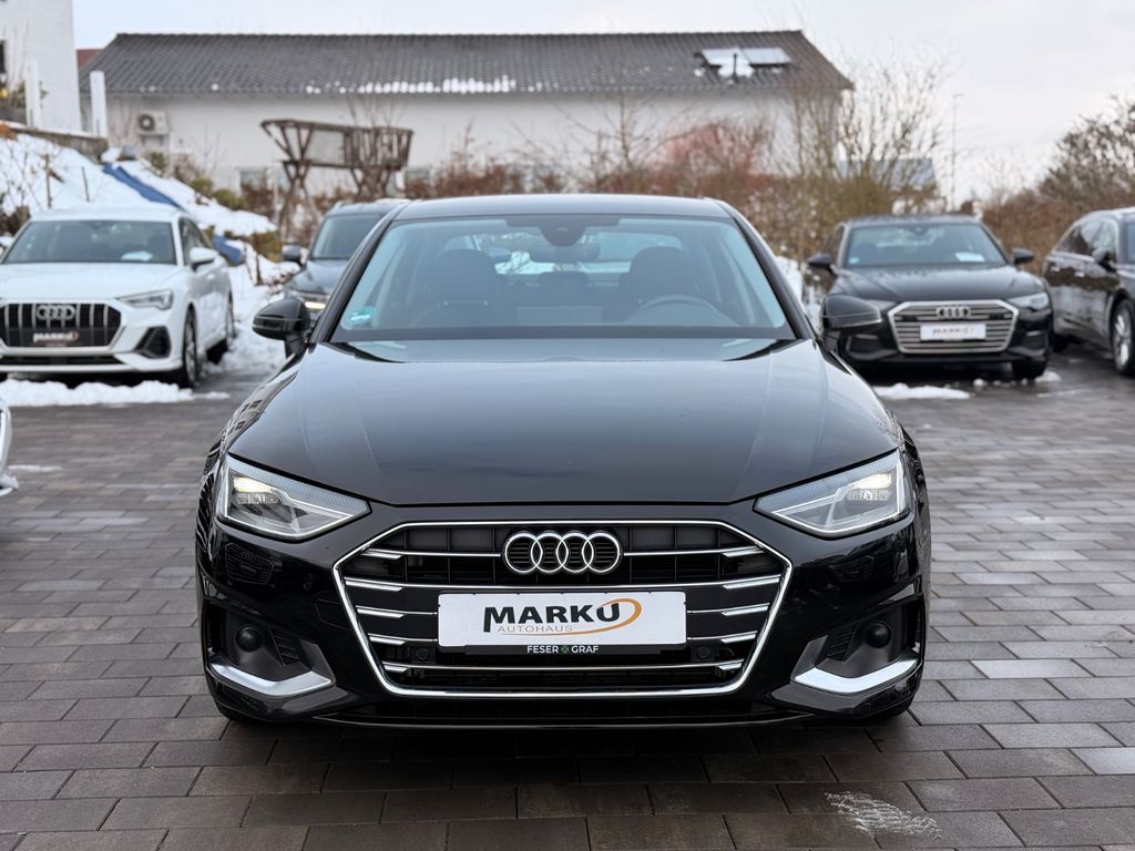 AUDI A4 2022