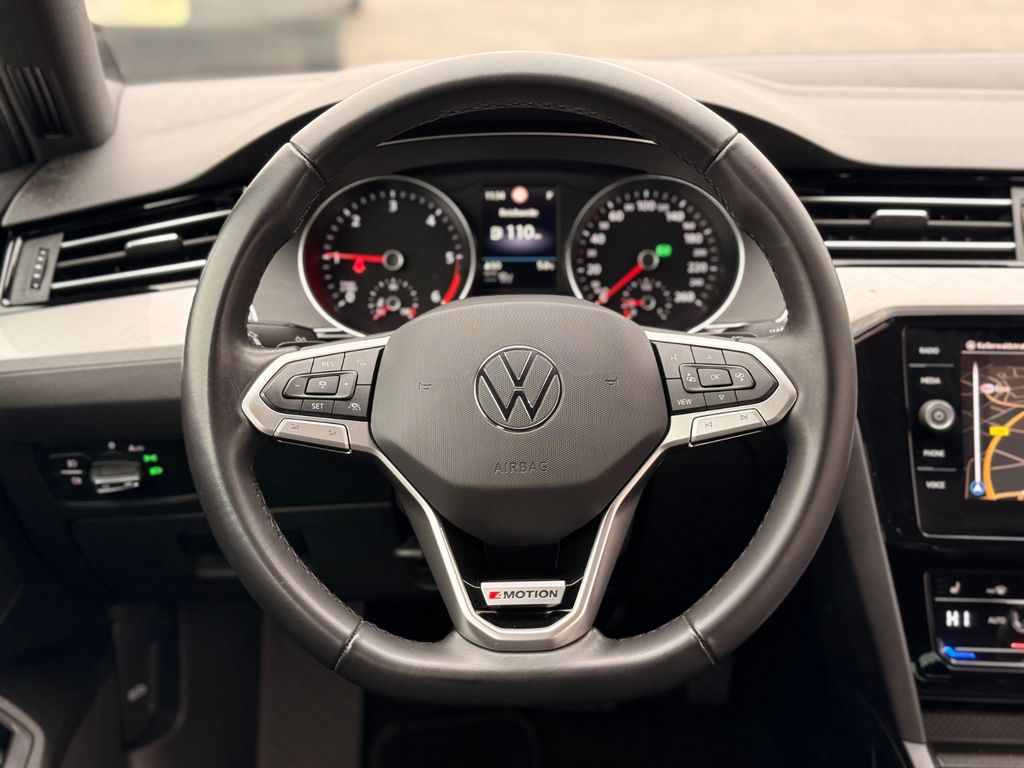 VW Passat Variant 2022