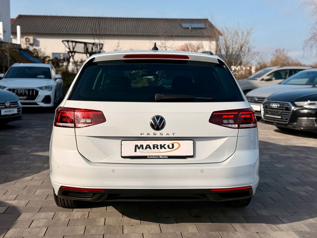 VW Passat Variant 2022