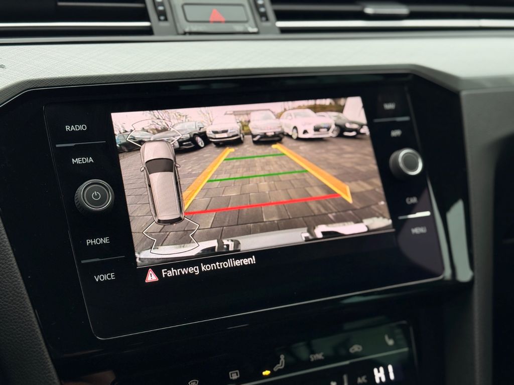 VW Passat Variant 2022