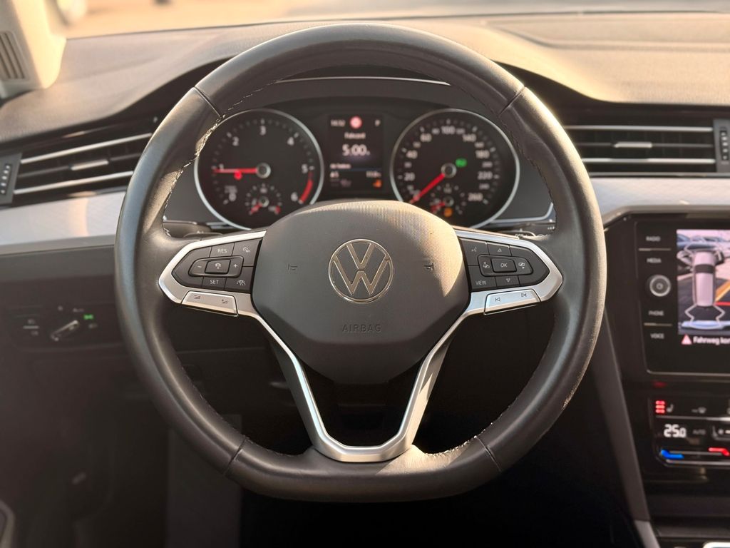 VW Passat Variant 2022