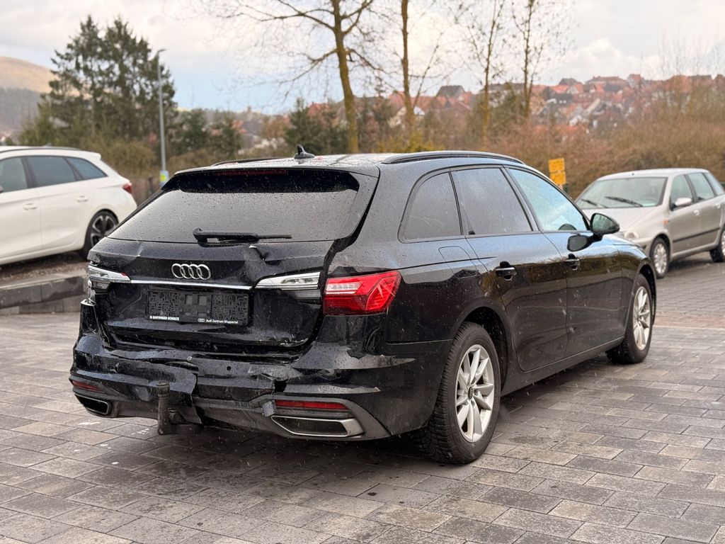 AUDI A4 2023
