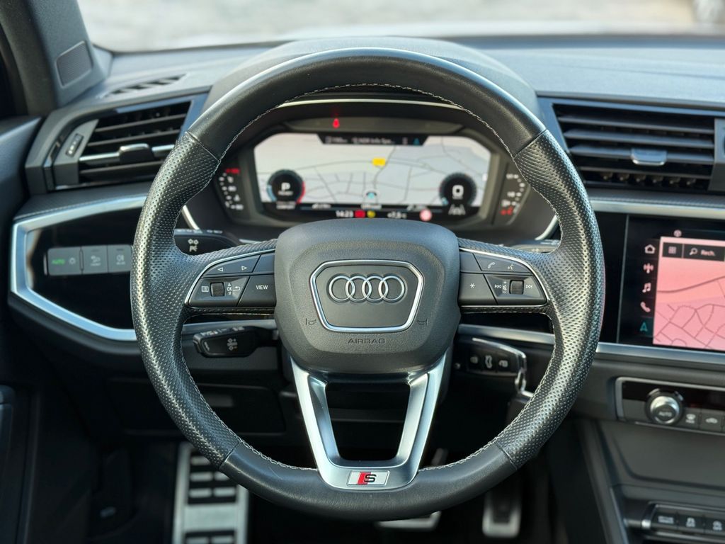 AUDI Q3 2022