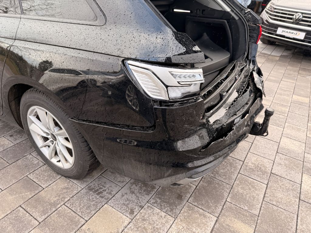 AUDI A4 2023