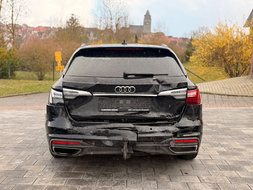 AUDI A4 2023