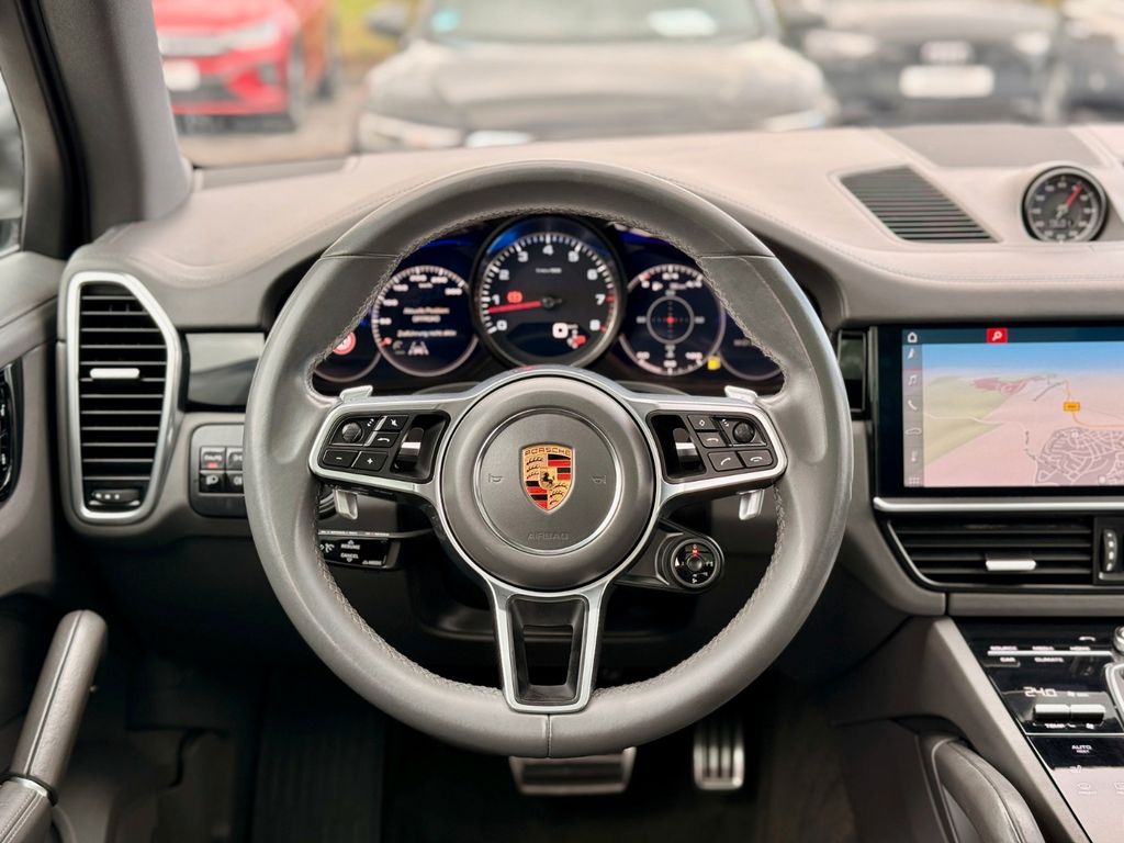 PORSCHE Cayenne 2018