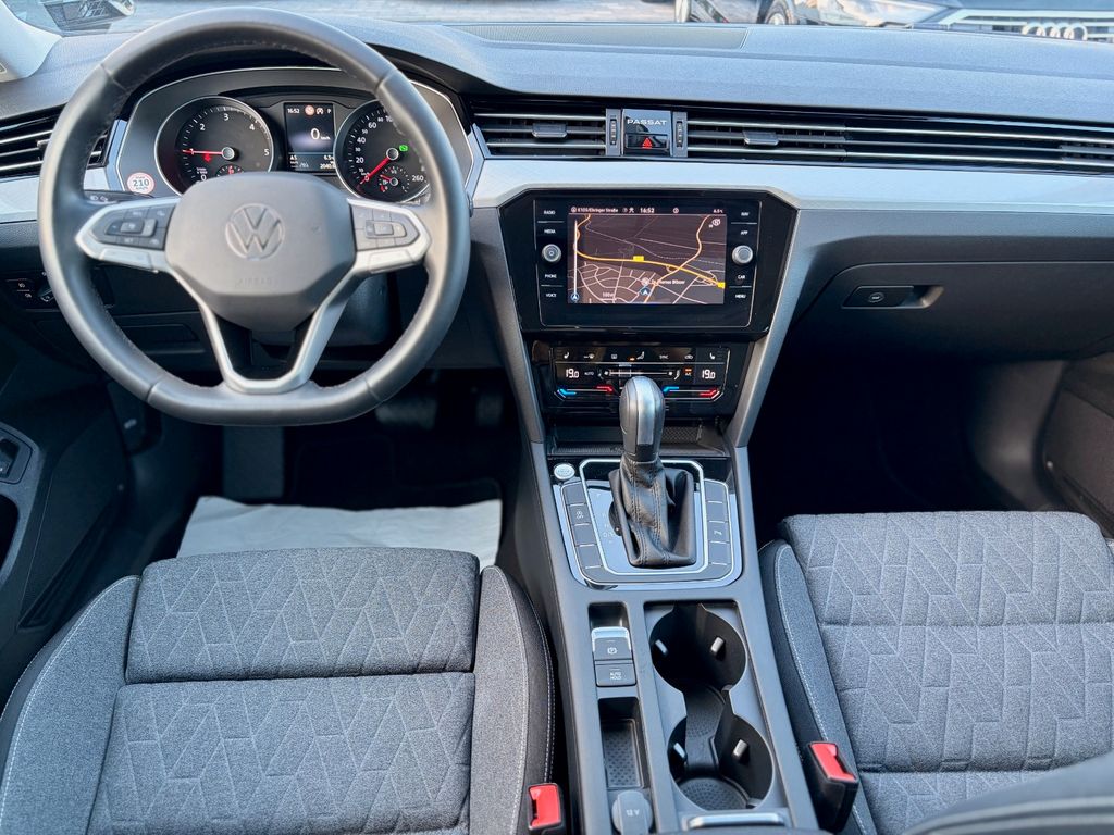 VW Passat Variant 2023