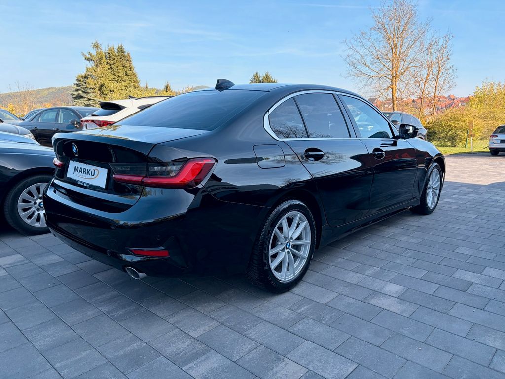 BMW 318 2019