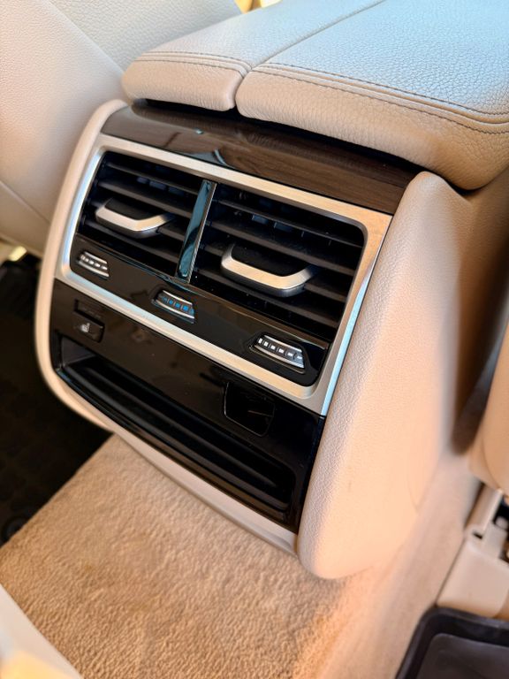BMW 730 2017