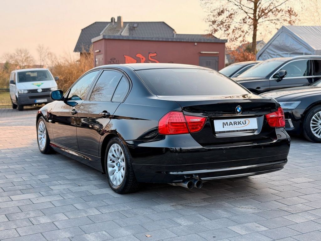 BMW 318 2008