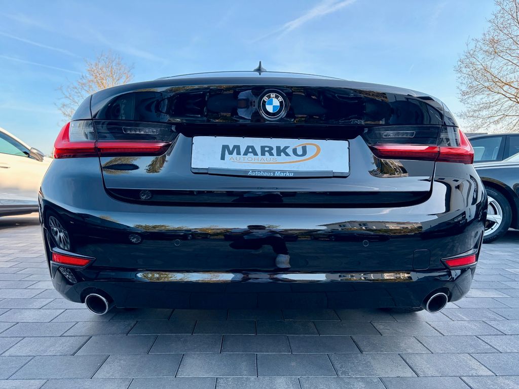 BMW 318 2019