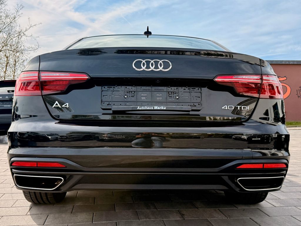 AUDI A4 2022