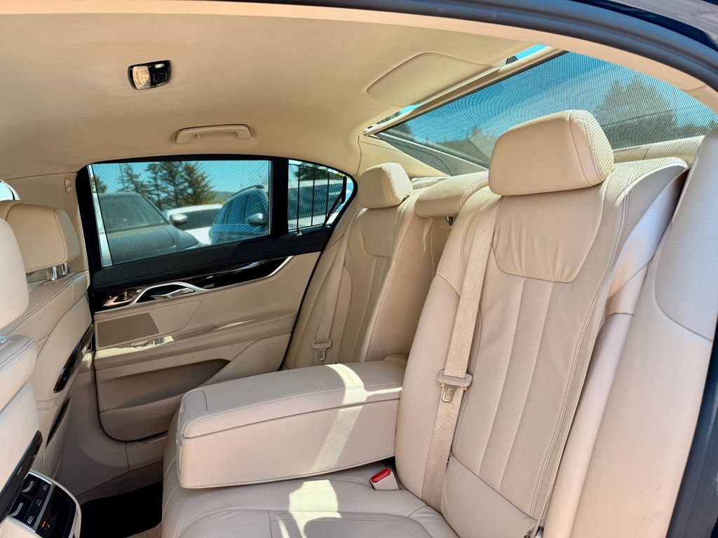 BMW 730 2017