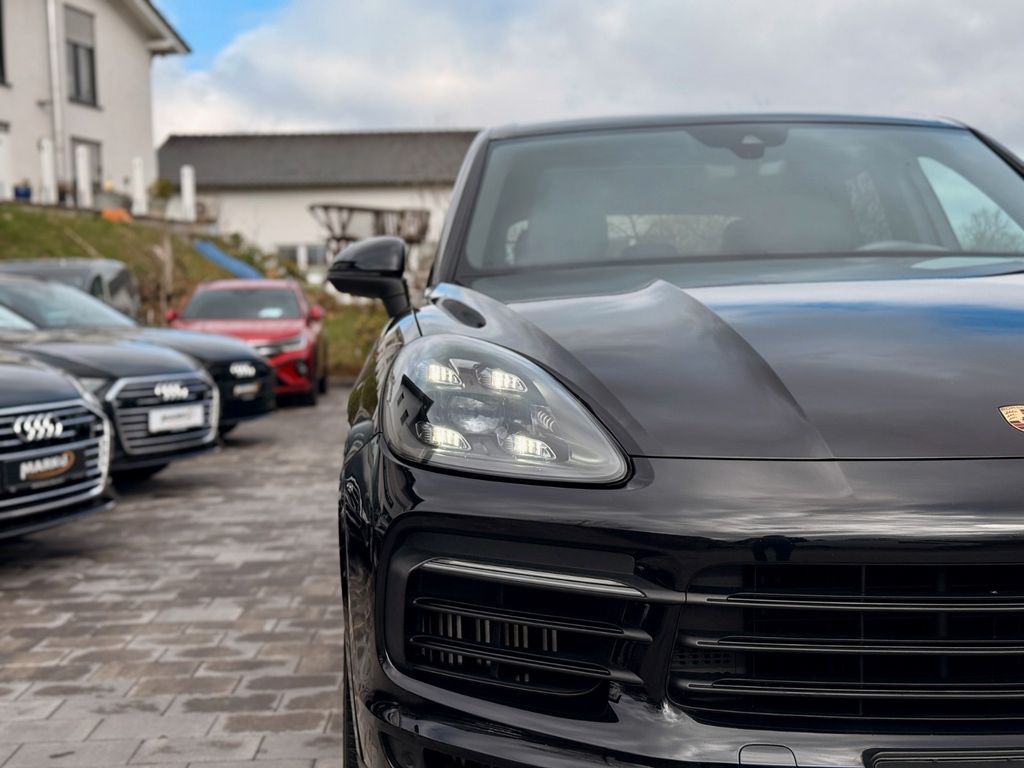 PORSCHE Cayenne 2018