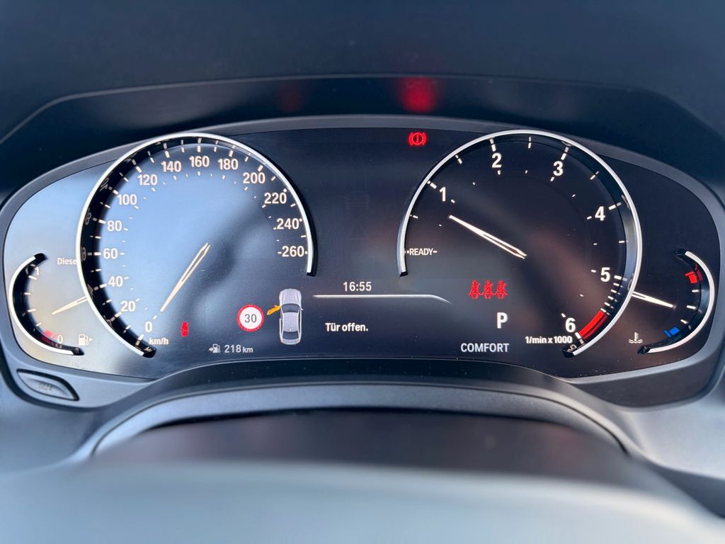 BMW 318 2019