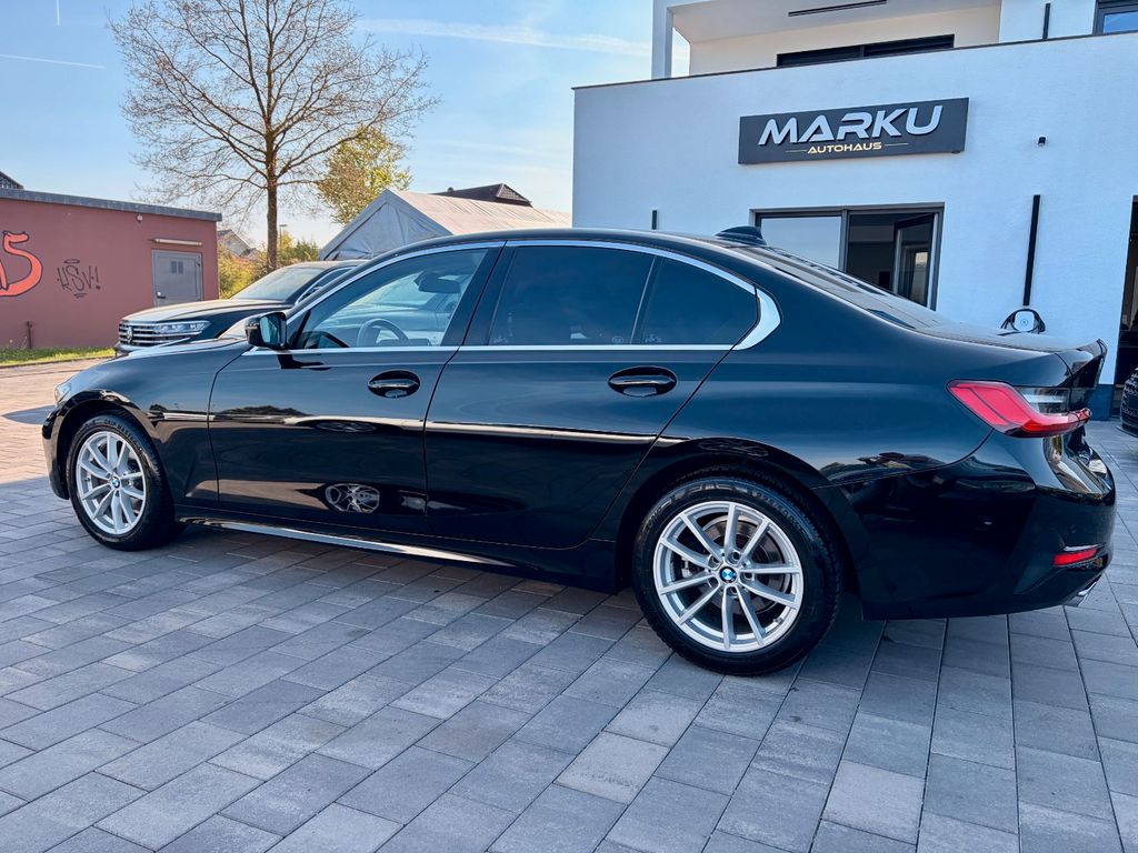 BMW 318 2019