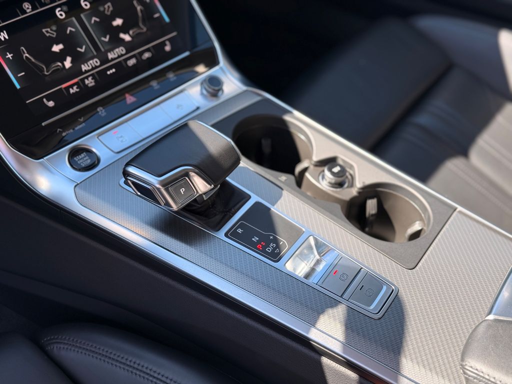 AUDI A6 2022