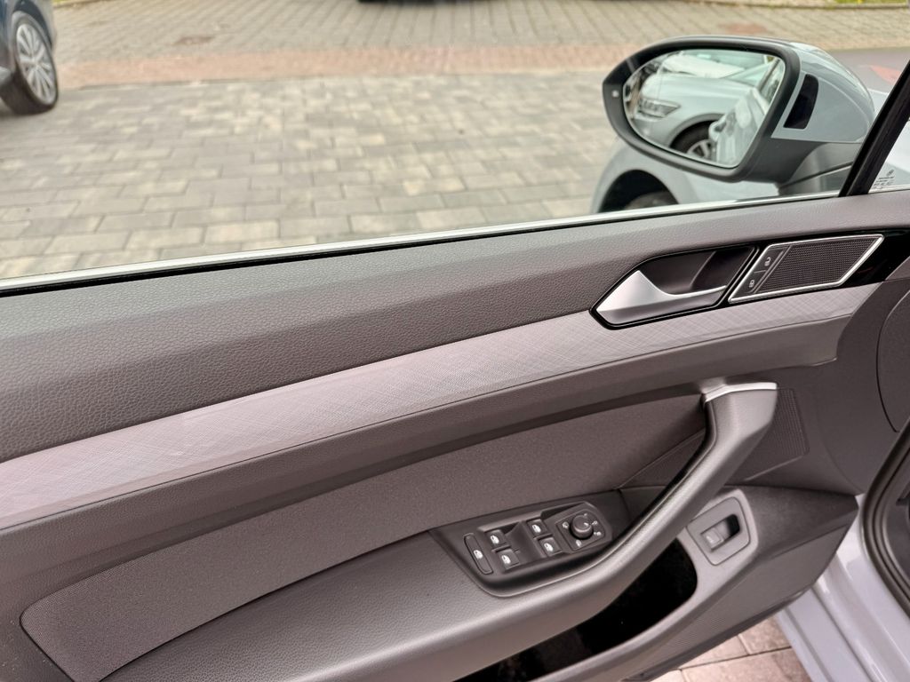 VW Passat Variant 2023