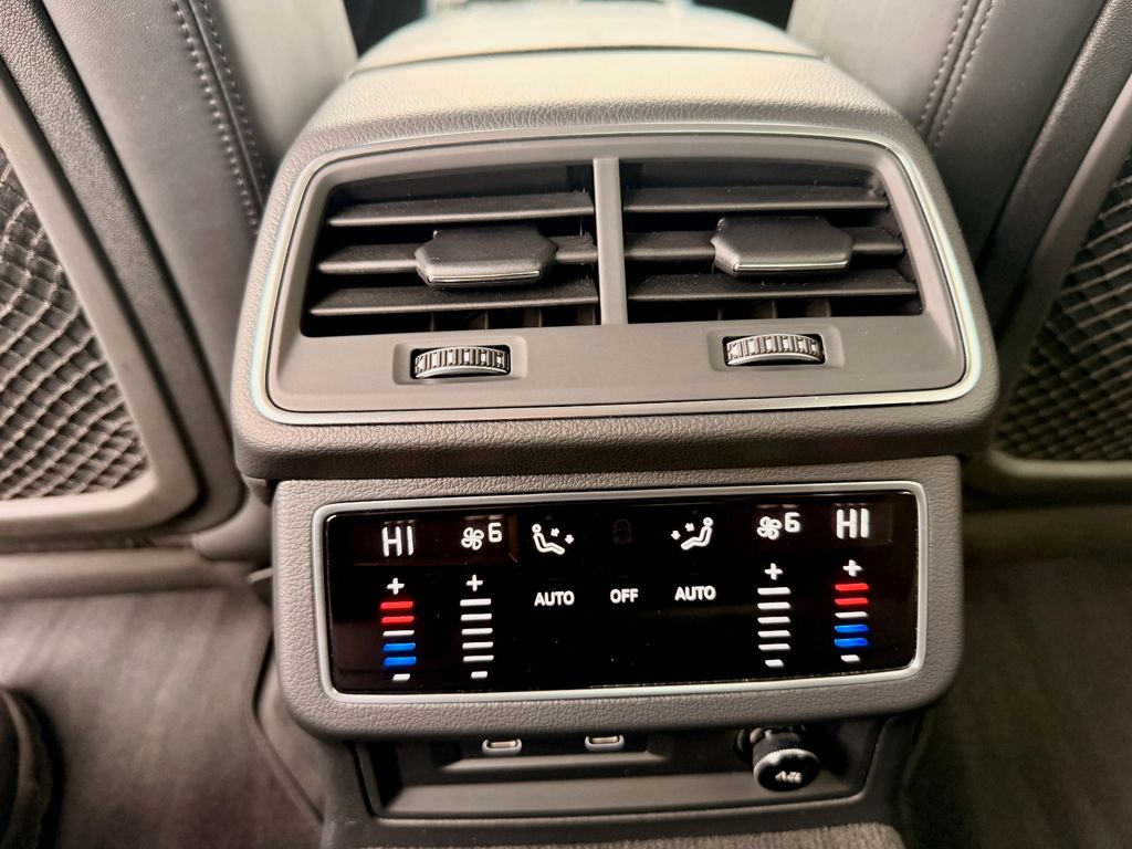 AUDI A6 2023