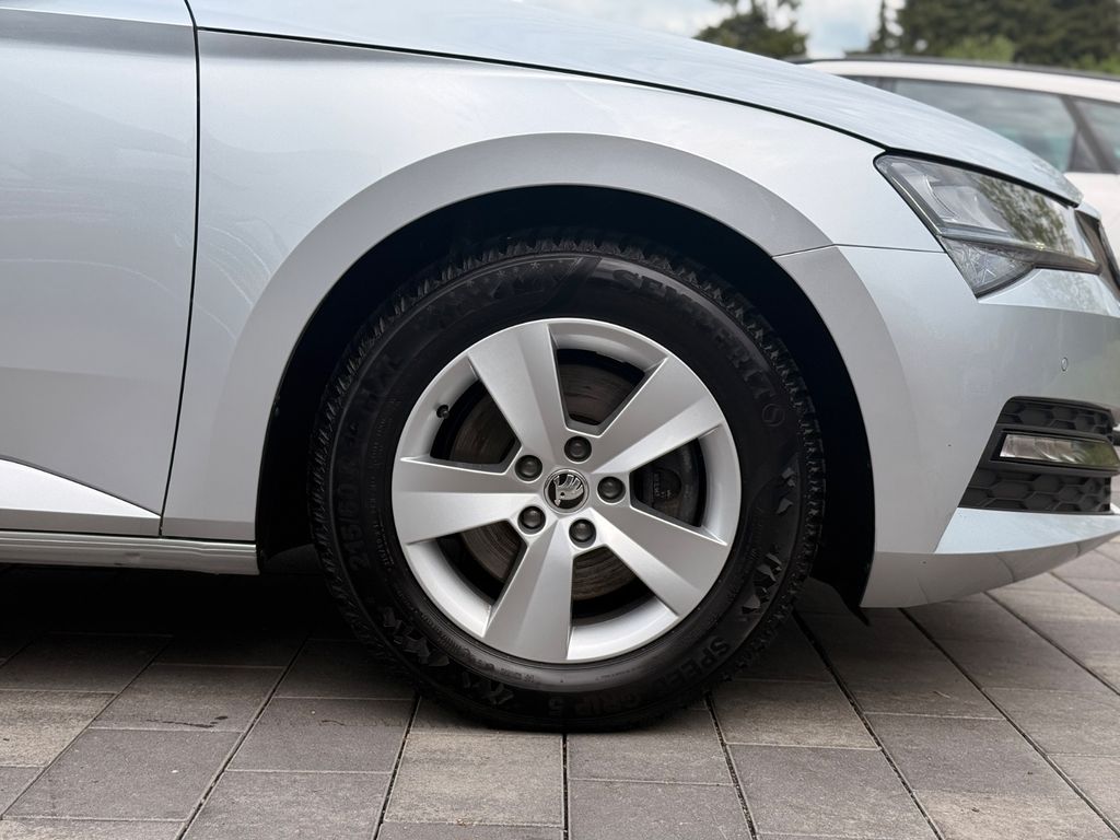 SKODA Superb 2023