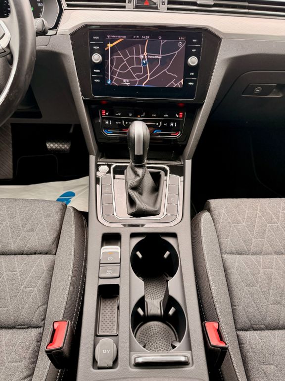 VW Passat Variant 2023