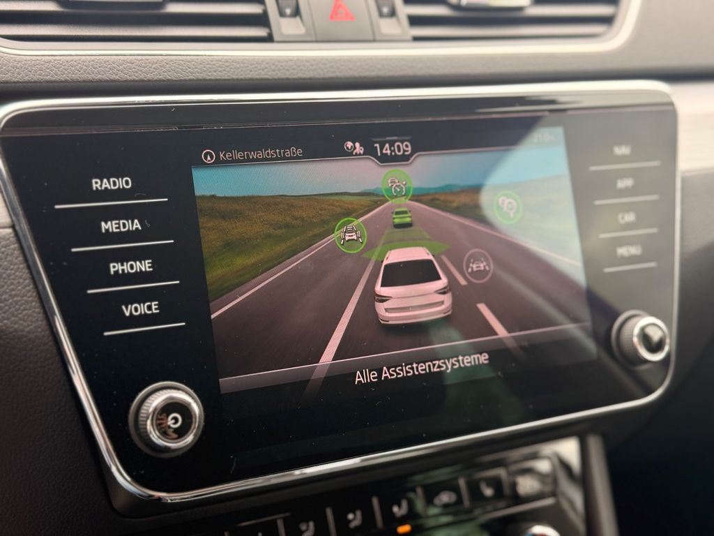 SKODA Superb 2023